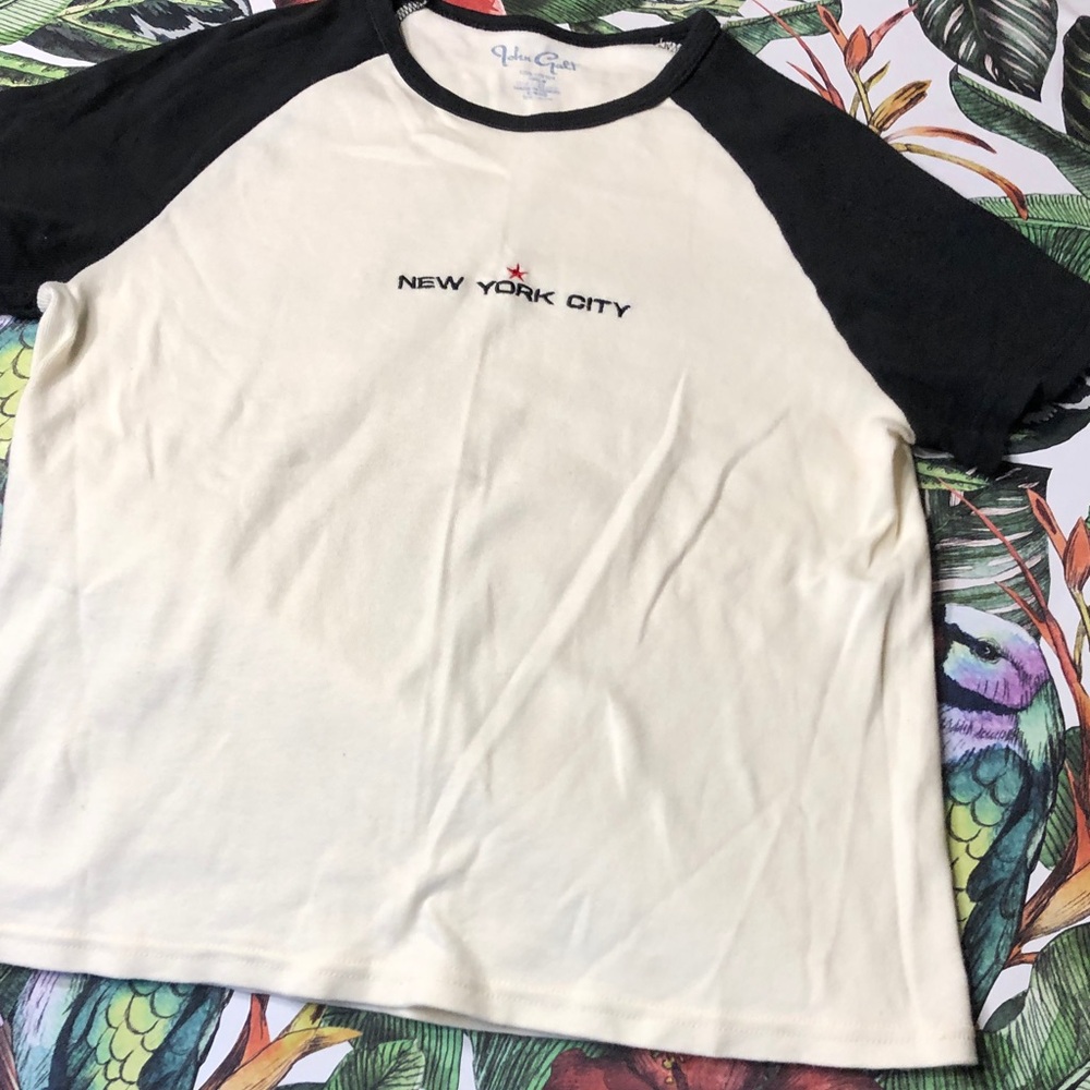 John Galt Vintage-Inspired 'New York City' Raglan Tee in Cream and Black